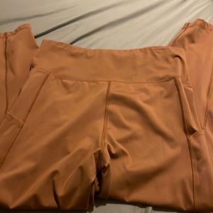 Peach color American eagle leggings